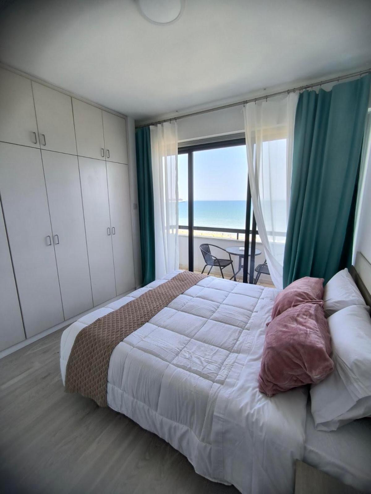 Sunorama Beach Garden - Seaview Larnaca Bagian luar foto